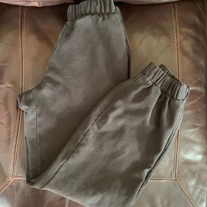 EUC Brandy Melville Rosa Sweatpants Black O/S